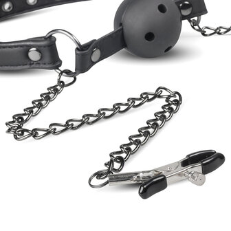 Open Ball Gag Met Tepelklemmen